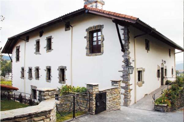 Apartamentos Rurales Rincon De Aiara Menagaray Luaran gambar